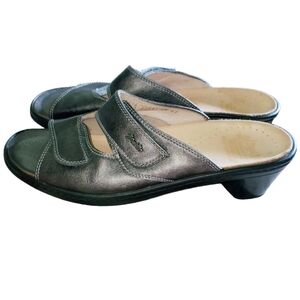 Fidelio Hallux Magi-stretch Mule with Heel